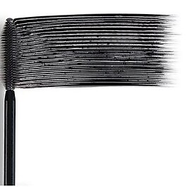Bambi Eye False Lashes - Volume and curve mascara for a doe eye effect